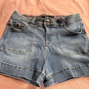 One 5 One women’s denim cargo shorts